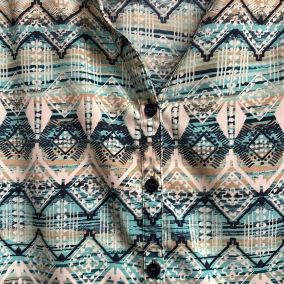 Catherines Button Up Blouse/Top Native American Print Design Size 2X (22/24) - Picture 3 of 12